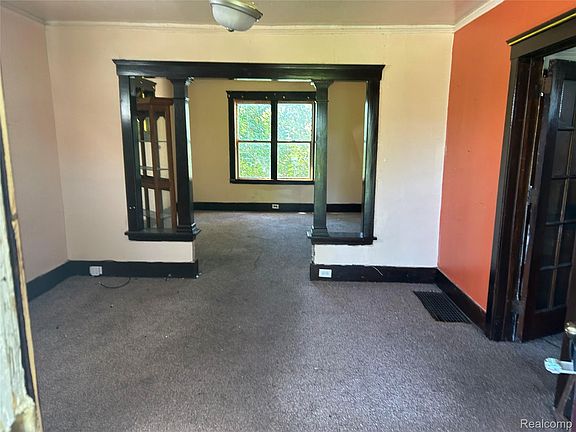 5th image of 6665 Holcomb St