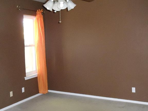 4th image of 1426 Lindell Ct