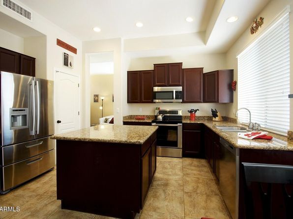 239 W Desert Ave