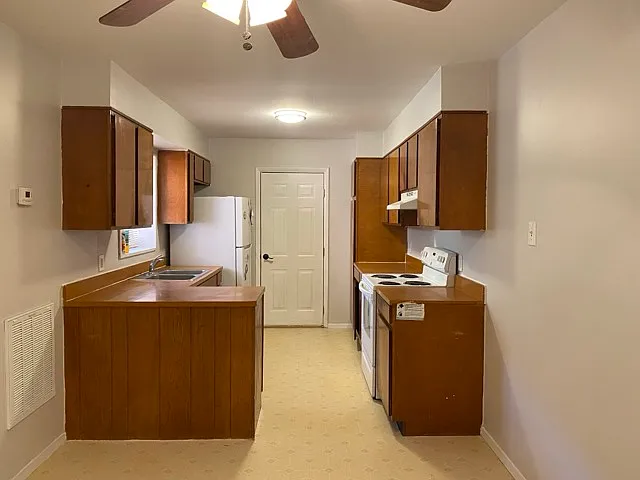 1830 Rosedale Ave — Photo 4