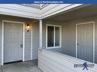 752 N Riverside Ave #4, Medford, OR 97501