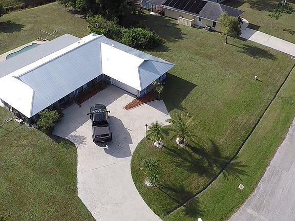 3rd image of 2896 SE Italy St
