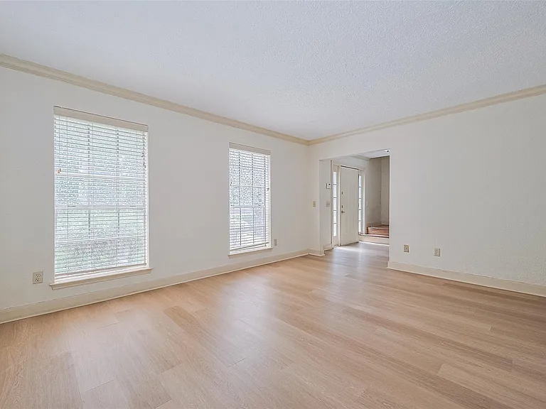3614 Bee Bayou Ln — Photo 18