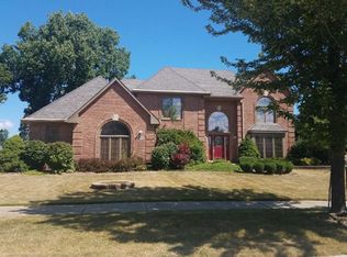 4243 Damson Dr, Sterling Heights, MI 48314