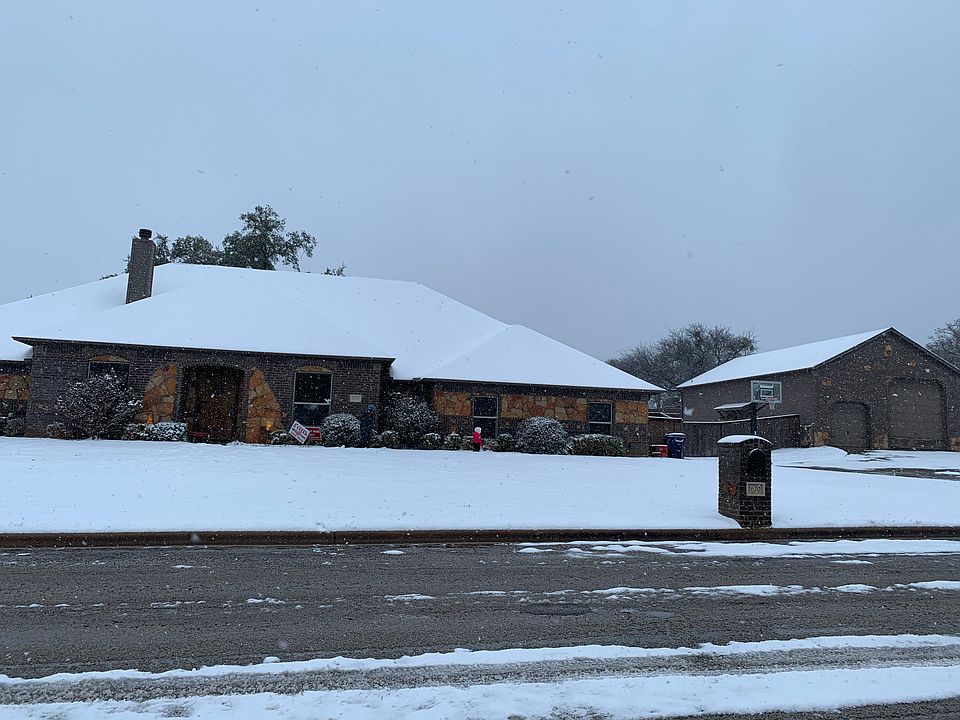 1st image of 1620 Hillcrest Dr