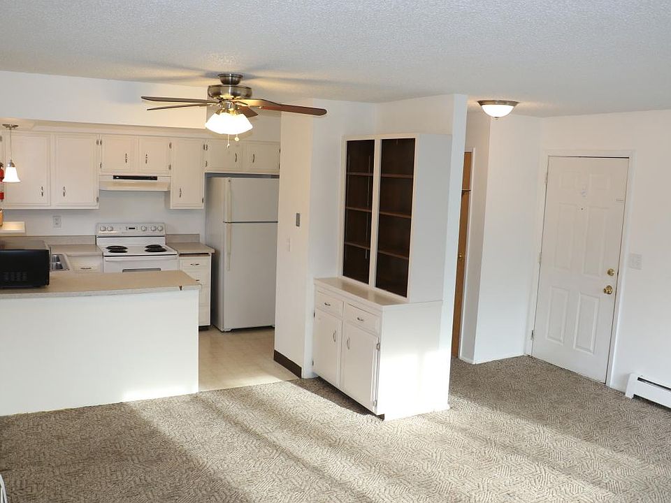 Living Room/Kitchen
