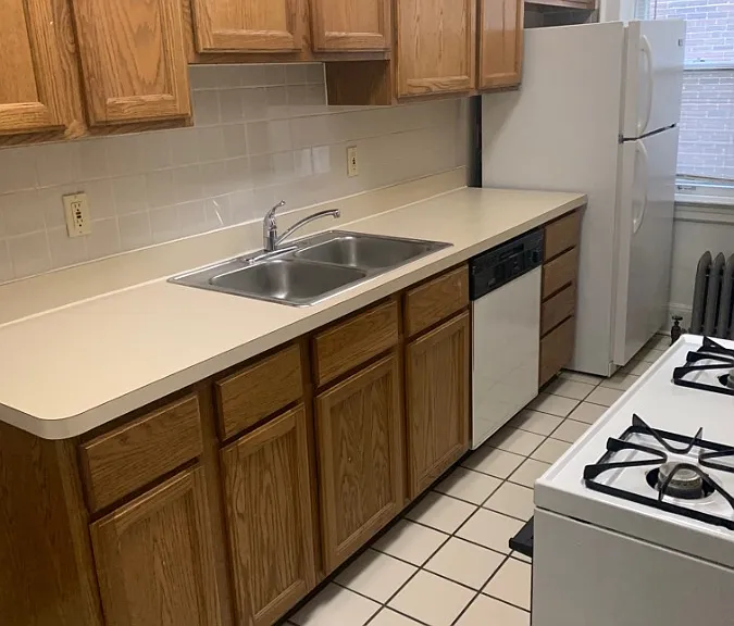 The Crestview — Photo 4