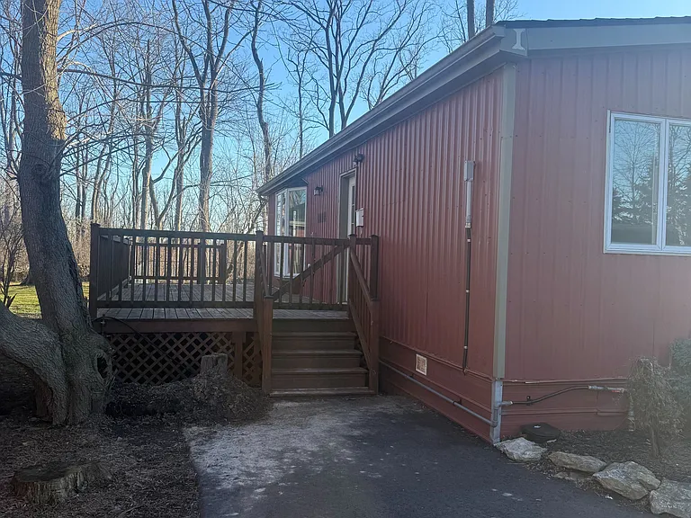 8770 Chippawa Creek Rd #5 — Photo 16