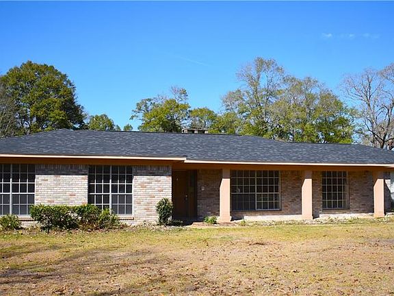 2nd image of 3816 Leslie Rd