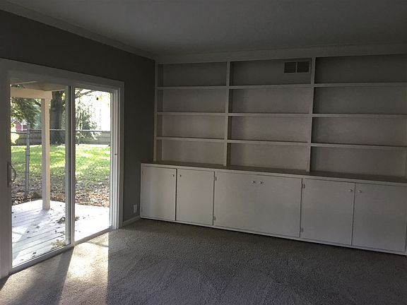 4th image of 1036 Northlawn Dr