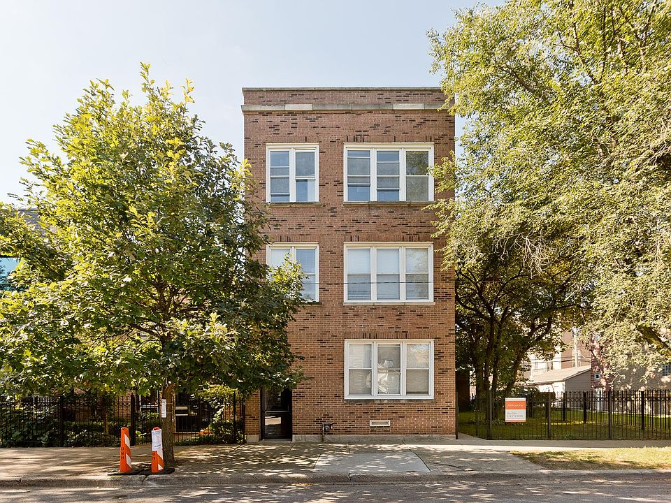 1st image of 1926 N Wilmot Ave #3F