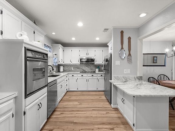 3rd image of 474 Trussell Dr