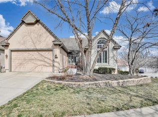 5440 W 152nd Ter, Leawood, KS 66224
