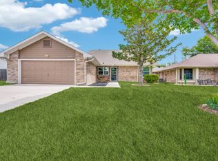 6207 Patriotic Ct, Arlington, TX 76002