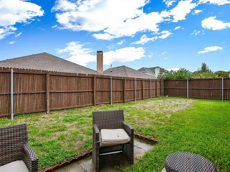 1209 Buehler Ct — Photo 15
