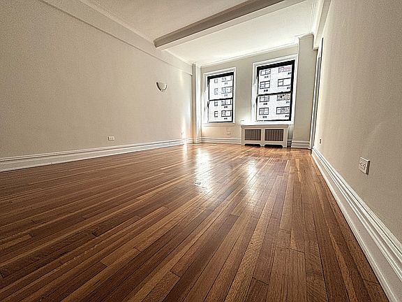 3rd image of 360 E 55th St APT 9D