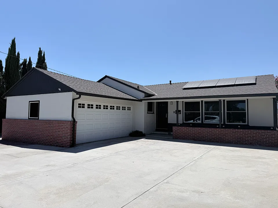 527 N San Antonio Ave