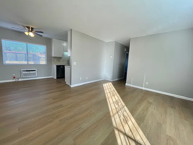 2 bed, $2,495 — Photo 4