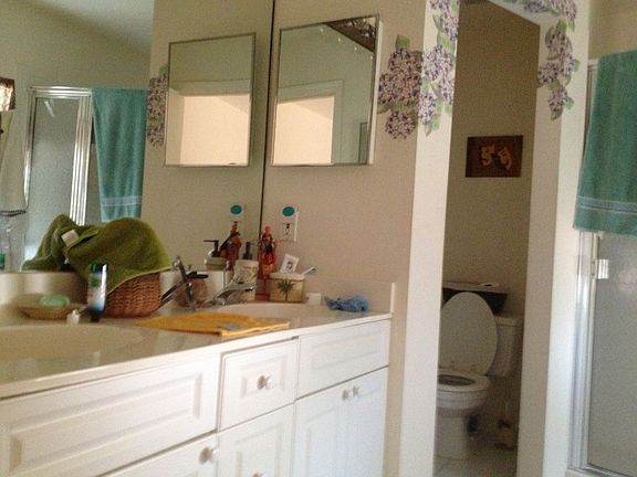 4th image of 528 Lake Louise Cir Unit 302
