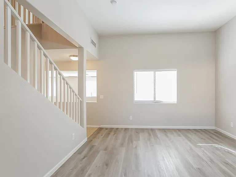 3733 W Dunbar Dr — Photo 5