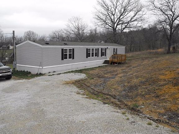 3rd image of 295 Shiloh Dr