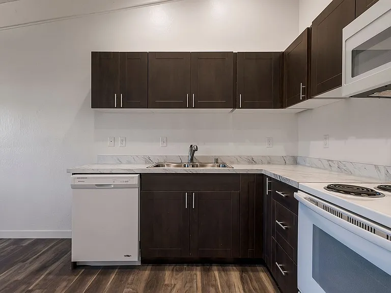 Sheridan Square Apartments — Photo 70