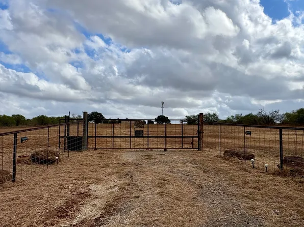 26920 CAMPBELLTON RD, San Antonio, TX 78264