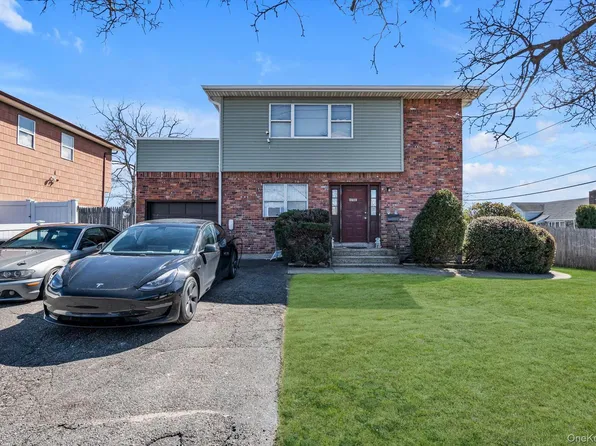 4792 Hempstead Turnpike, Farmingdale, NY 11735