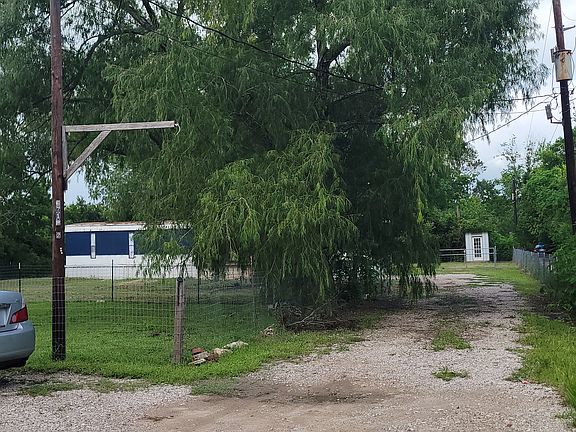2nd image of 6719 Avenue V Trailer 3