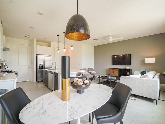 The Enclaves at Festival - Southport Interior Image 2