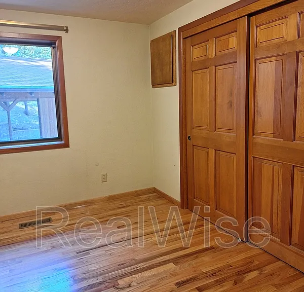 1711 Apache Dr — Photo 28
