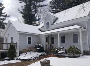 9 Main St, Raymond, NH 03077