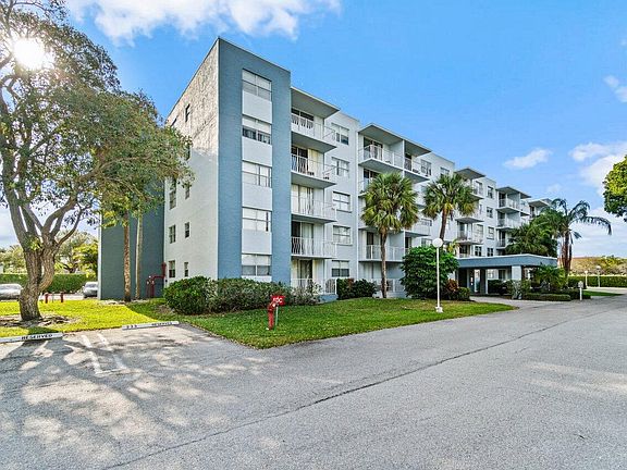 2nd image of 500 Executive Center Drive #5f
