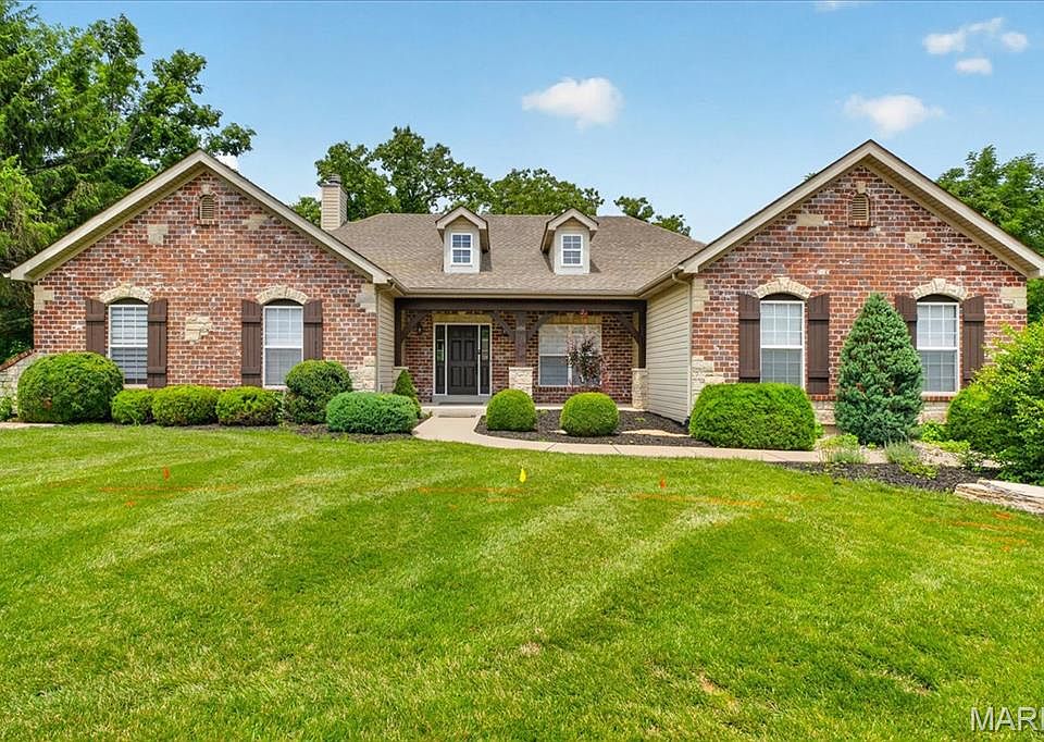 1st image of 886 Arbor Chase Dr