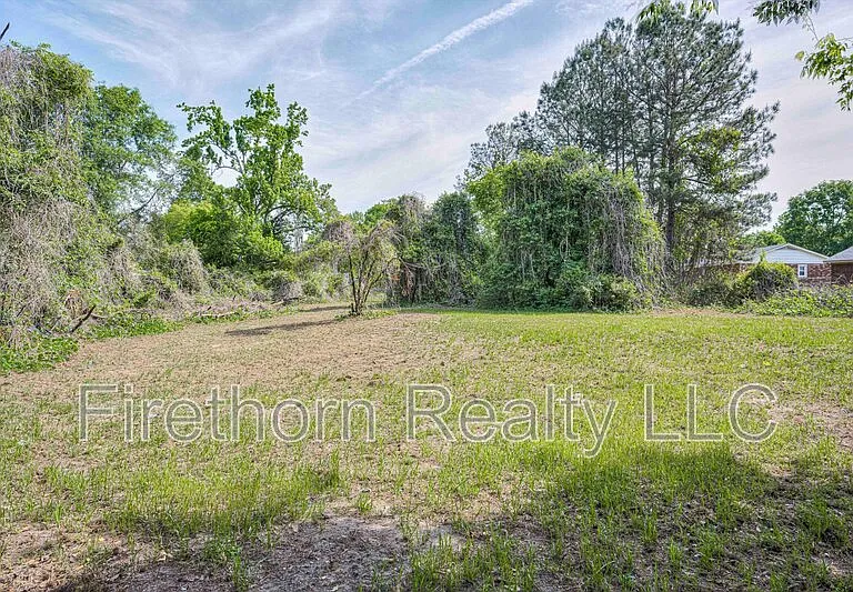 2719B Meadowbrook Dr — Photo 17