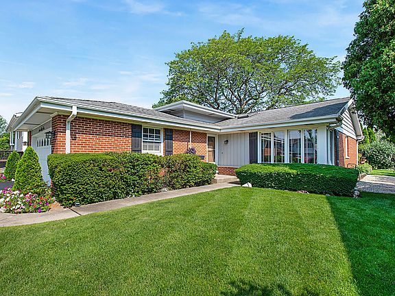2nd image of 744 Madelyn Dr