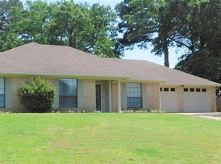 10851 Mosswood Dr, Tyler, TX 75703