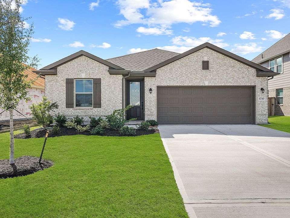 Auburn - 1730 Compass Rose Drive 2