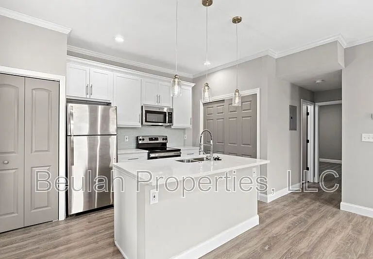 1200 Allen Ave #2R — Photo 5