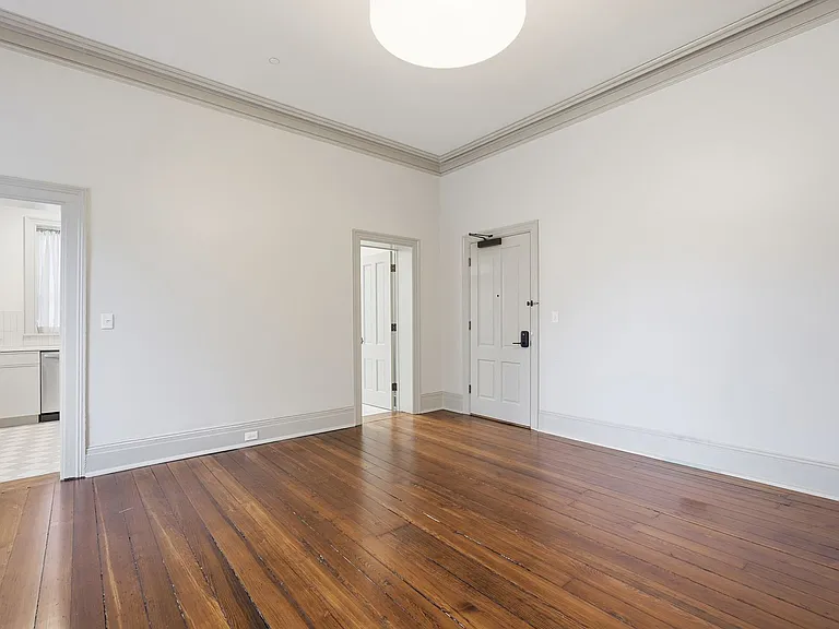 124 E McDonough St — Photo 66