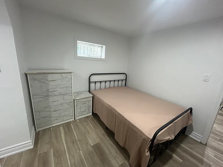 Tammy Ln — Photo 3
