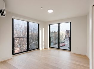 42 Orient Ave #2B, Brooklyn, NY 11211