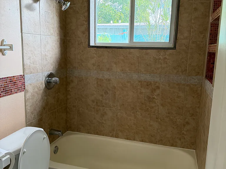 2318 Roosevelt St — Photo 11