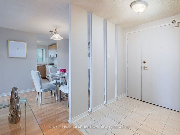 4th image of 6720 Glen Erin Dr #206