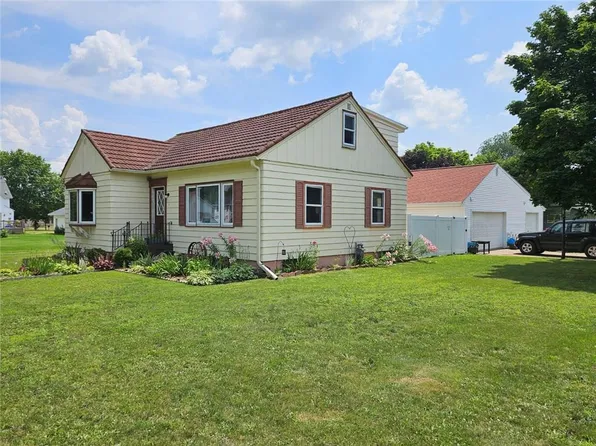 5 East Wisconsin Street, Chippewa Falls, WI 54729
