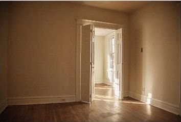 2nd image of 915 De Mun Ave APT 1S