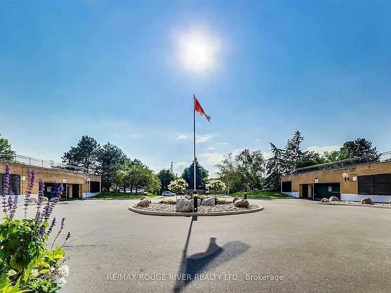 1655 Pickering Pkwy #603 — Photo 32