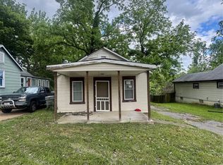 9822 Lilac Dr, Saint Louis, MO 63137