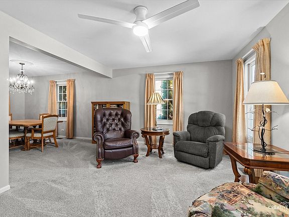 3rd image of 2634 Boxwood Dr