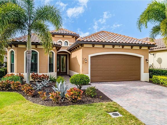 2nd image of 9065 Isla Bella Cir